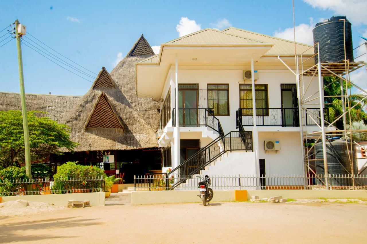 Flamingo Hotel Kinyerezi 达累斯萨拉姆 外观 照片