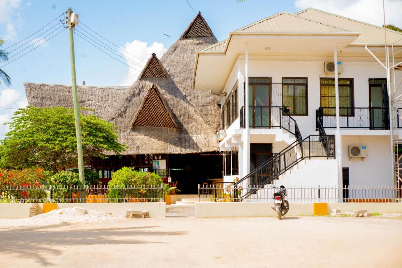 Flamingo Hotel Kinyerezi 达累斯萨拉姆 外观 照片