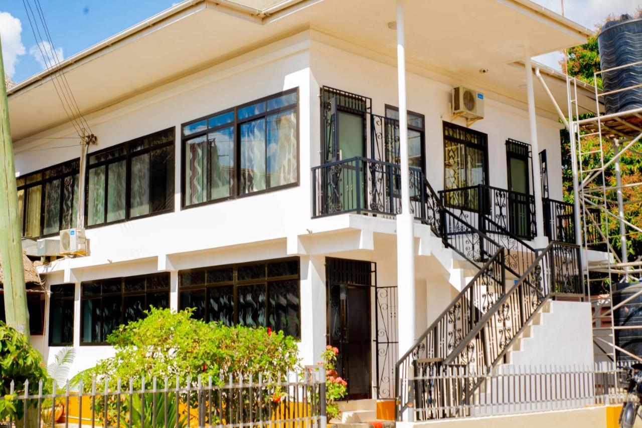 Flamingo Hotel Kinyerezi 达累斯萨拉姆 外观 照片